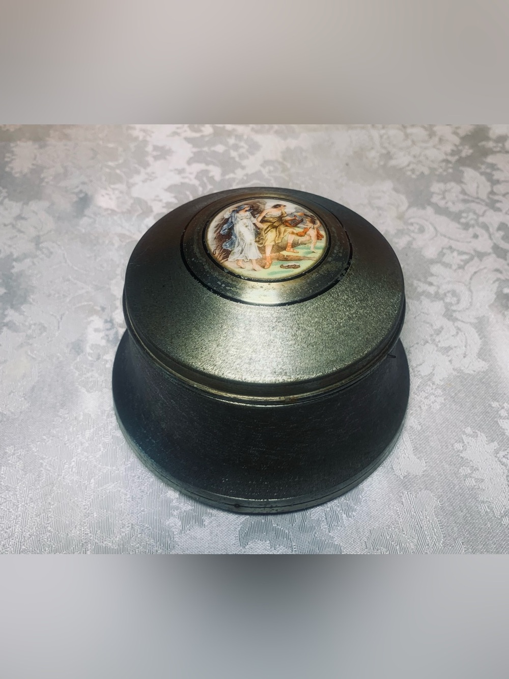 Antique 1930s Powder Puff Music Box. Made in Switzerland by Thorens.